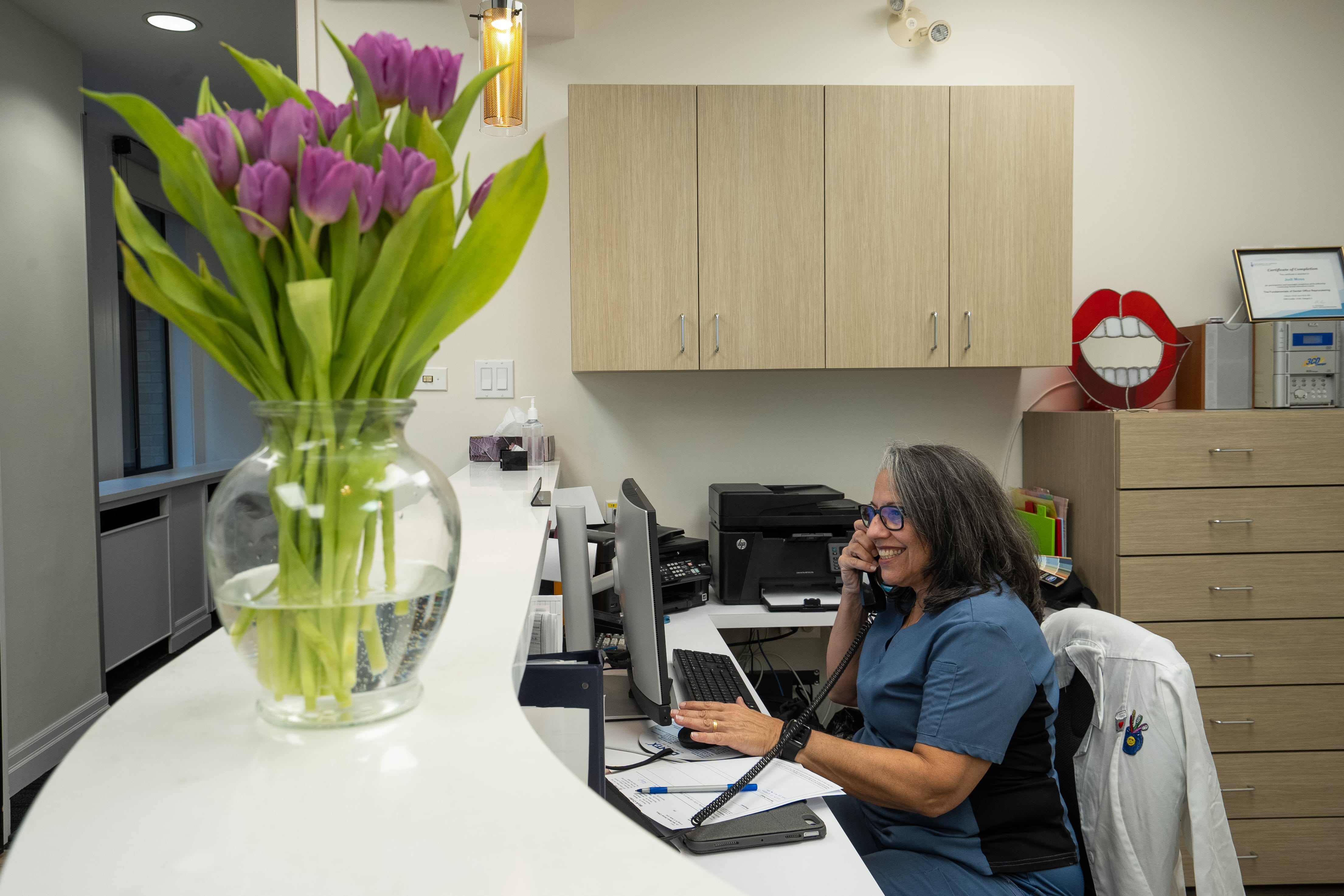 KingYongeDentistry-Reception-Desk